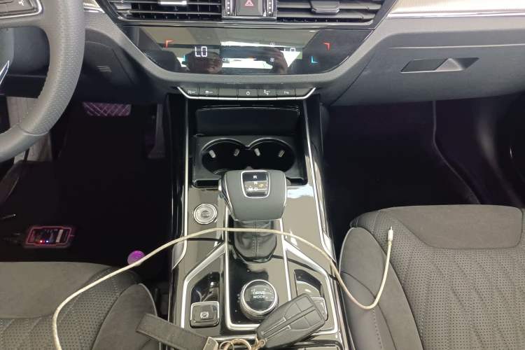 Used Hongqi HS5 2022 Revised Version 2.0T Smart Connect Flagship Edition