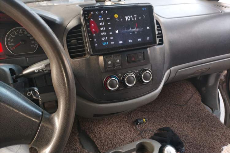 Used FORTHING Lingzhi 2012 Passenger Version 1.6L Comfort Edition
