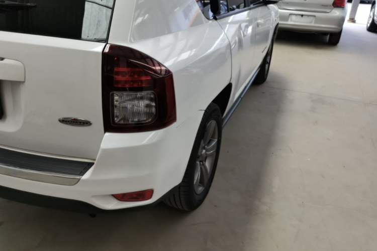 Used Jeep Compass 2014 Revised Version 2.4L Four-Wheel Drive Comfort Edition
