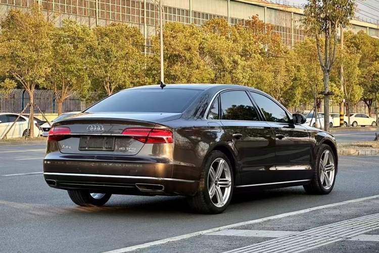 Used Audi A8 2014 A8L 45 TFSI quattro Comfort model
