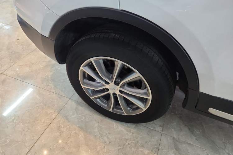 Used Geely Auto Emgrand X7 Sport 2020 1.8TD DCT Two-Wheel Drive Smart Connect 4G-Enabled Version Right Rear Wheel Hub