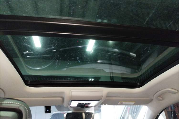 Used Volkswagen Passat 2023 Restyled 330TSI Starry Luxury Edition Headliner