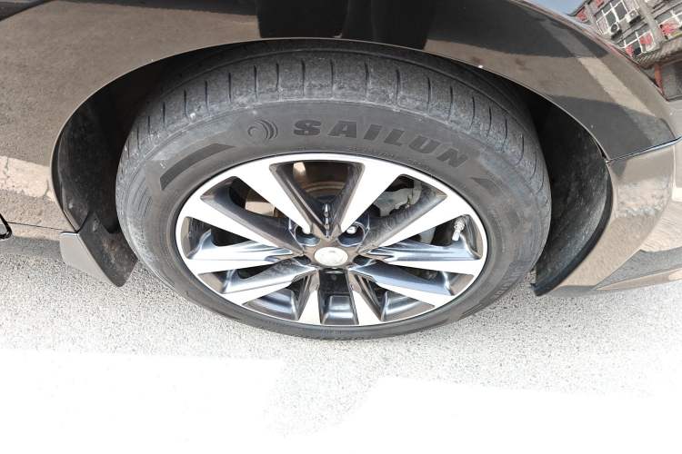 Used Nissan Teana 2016 2.0L XL-Upper Smart Edition Right Front Wheel Hub