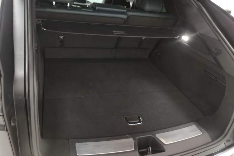 Used Cadillac LYRIQ 2022 Rear-Drive Long-Range Prestige Edition
