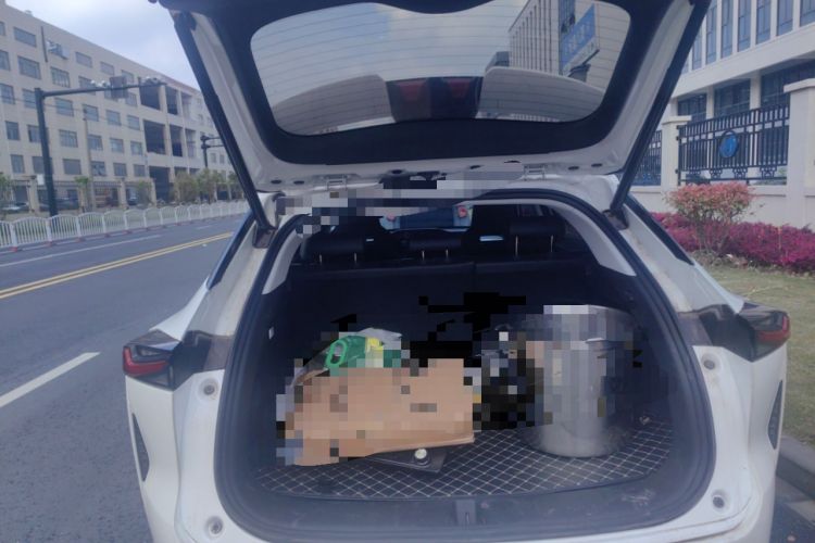 Used CHANGAN OSHAN Z6 2023 Blue Whale 1.5T DCT Luxury Model
