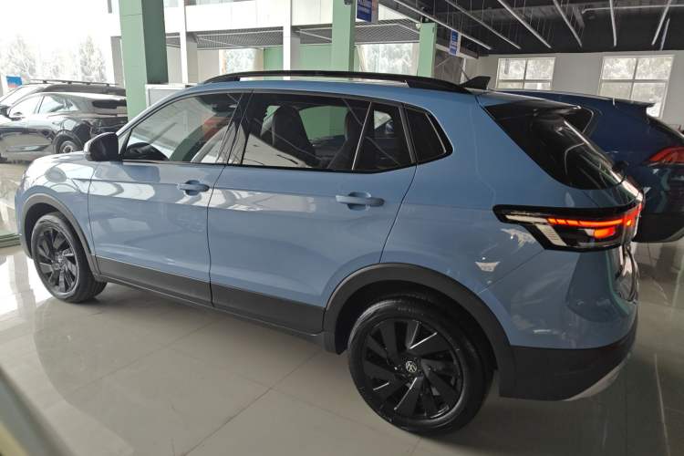 Used Volkswagen Tharu 2025 NewRui 300TSI Prestige Edition
