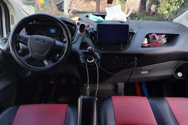 Used Ford Transit 2020 2.0T Diesel Multi-Function Commercial Vehicle Mid-Axle Low-Roof Lift-Up Tailgate China VI Standard