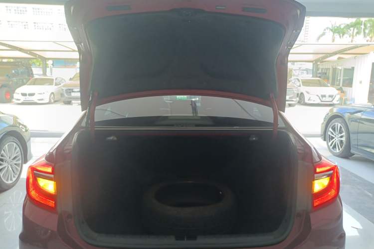 Used Honda Crider 2013 1.8L automatic luxury edition
