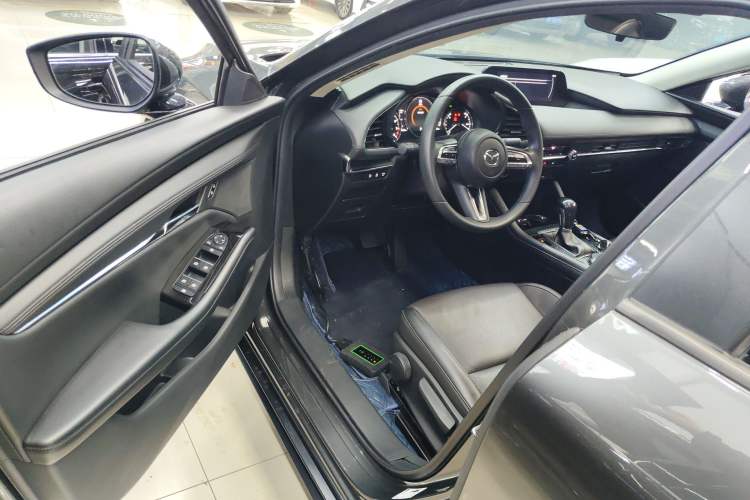 Used Mazda 3 Axela 2021 2.0L Automatic Zhiya Edition