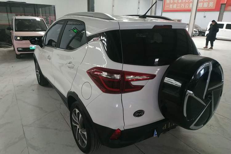 Used BYD Yuan 2017 1.5L Manual with Panoramic Sunroof