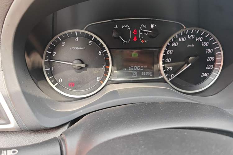 Used Nissan Sylphy 2019 1.6XV CVT Smart Connect Luxury Edition China VI Standard