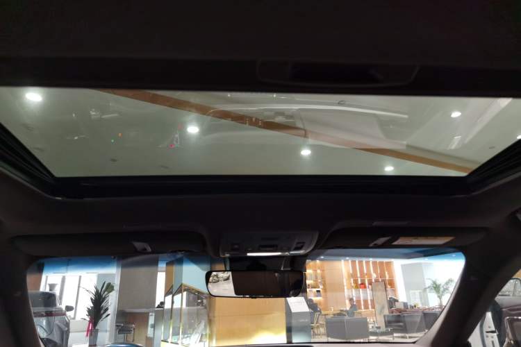 Used Lexus ES 2020 300h Premier Edition