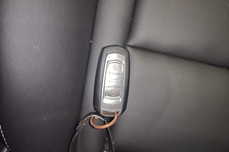 Used Geely Auto Emgrand X7 Sport 2016 1.8TD Automatic Smart Model