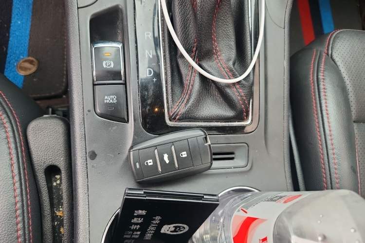 Used CHANGAN CS75 2016 1.8T Automatic Elite Model China V Standard
