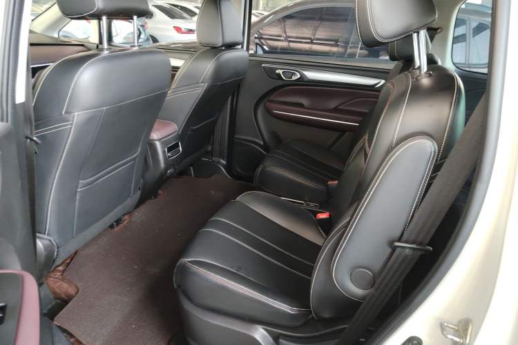 Used GAC Trumpchi M6 2023 PRO 270T DCT Luxury Edition
