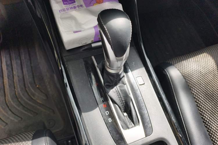 Used Honda Jade 2017 210TURBO CVT Fashion Edition 5-seater
