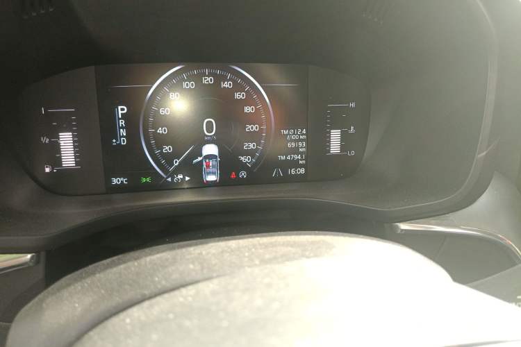 Used Volvo XC60 2020 T5 4x4 Zhiyi Luxury Edition