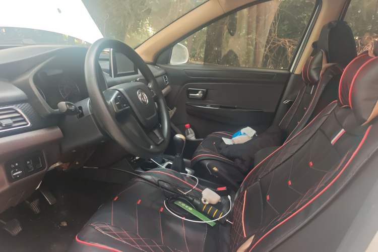 Used Dongfeng Fengon 330 2018 1.5L 330S Comfort Edition DK15
