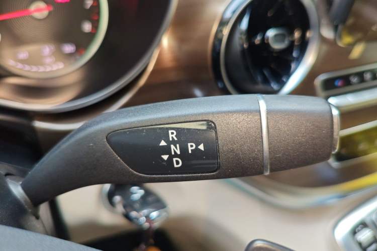 Used Mercedes-Benz V-Class 2022 V 260 L Long-wheelbase Luxury Edition