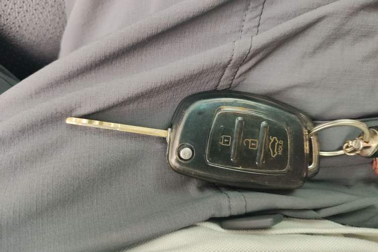 Used Hyundai Elantra (5th Generation / Langdong) 2016 1.6L Automatic Smart Version Vehicle Key