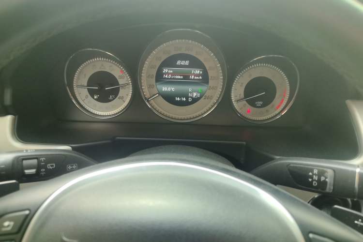 Used Mercedes-Benz GLK-Class 2013 GLK 300 4MATIC Dynamic Sunroof Model Instrument Cluster