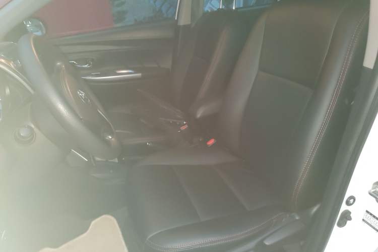 Used Toyota YARiS L Zhi Xuan 2015 1.5E Automatic Charm Edition