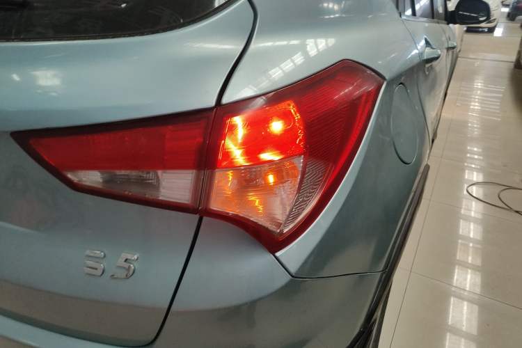 Used Haima S5 2014 1.6L Manual ZhiLe Model Right Rear Taillight