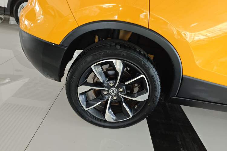 Used Dongfeng Aeolus AX4 2017 1.6L DCT Trendy Style
