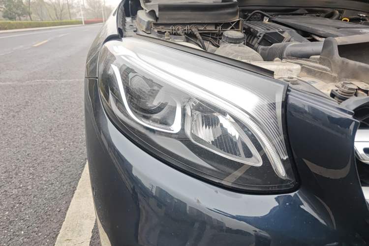 Used Mercedes-Benz GLC 2017 GLC 260 4MATIC Dynamic Edition
