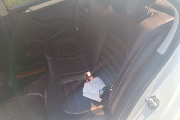 Used Volkswagen Jetta 2015 1.6L Manual Comfort Model
