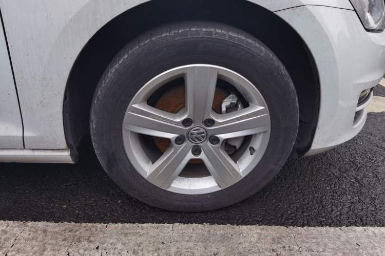 Used Volkswagen Golf 2015 1.6L Automatic Comfort Model
