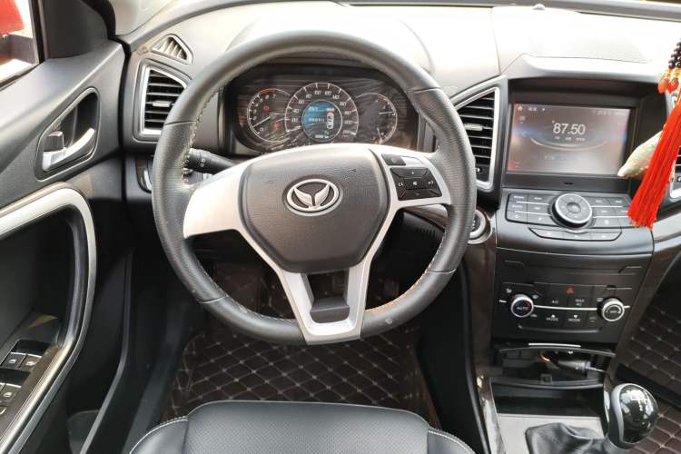 Used HYOSOW S6 2016 1.5T Manual Leading Model Steering Wheel