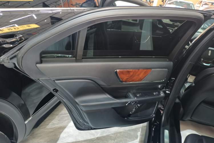 Used Lincoln Continental 2018 2.0T Two-Wheel Drive Deluxe Edition
