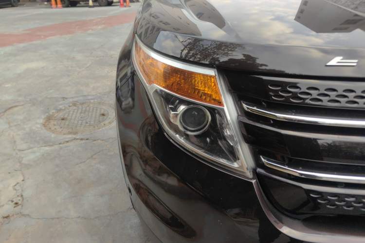 Used Ford Explorer 2013 3.5L Deluxe Model