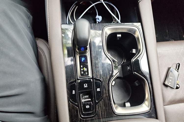 Used Lexus RX 2023 350h Two-Wheel Drive Comfort Edition Gear Lever