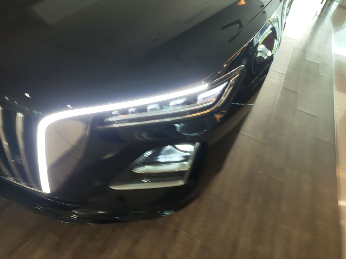 Hongqi H5 2026 Model 2.0T Automatic Qi Ling Pro Edition — снимка 8