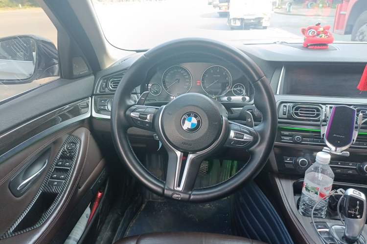 Used BMW 5 Series 2014 525Li Luxury Design Package
