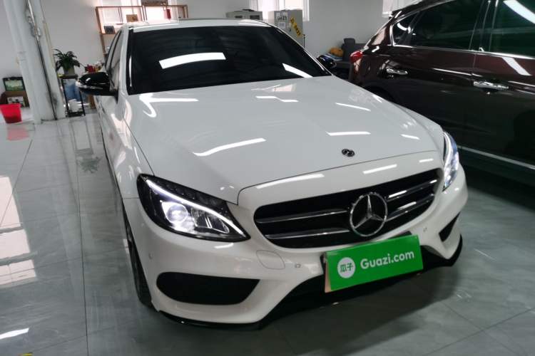 Used Mercedes-Benz C-Class 2017 Restyled C 200 Sport Edition Front Right 45 Deg