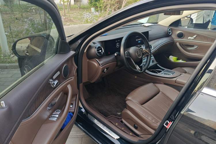 Used Mercedes-Benz E-Class 2021 E 260 L Driver Seat