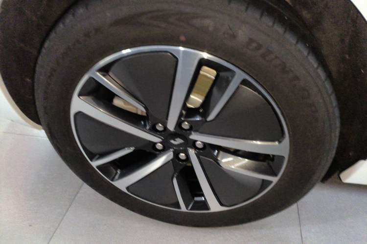 Used Li Auto L6 2024 Pro Model Right Rear Wheel Hub