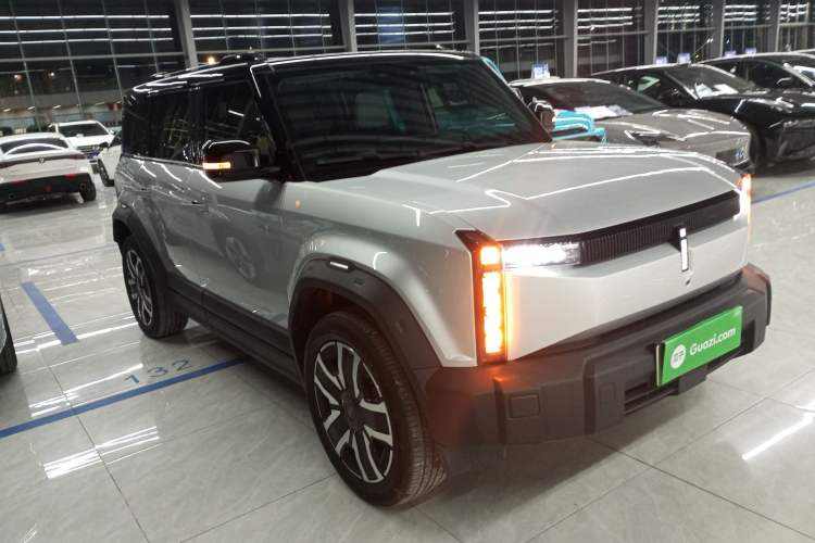 Used iCAR 03 2024 501km Four-wheel Drive Long-range Intelligent Driving Edition Front Right 45 Deg