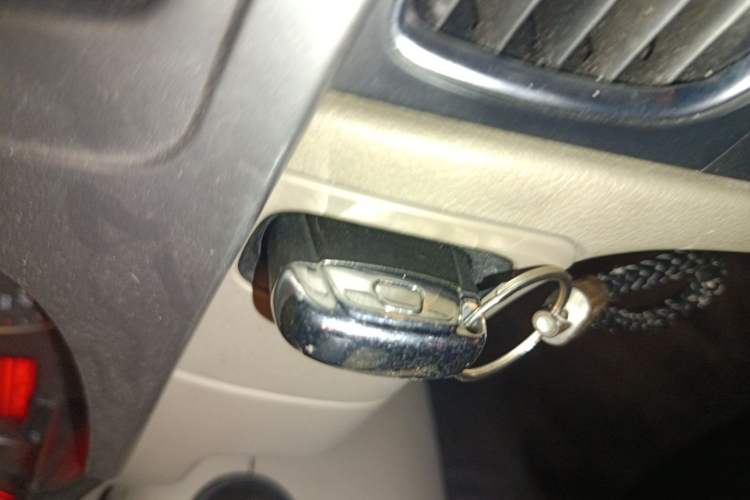 Used Audi A4L 2012 2.0 TFSI automatic standard version