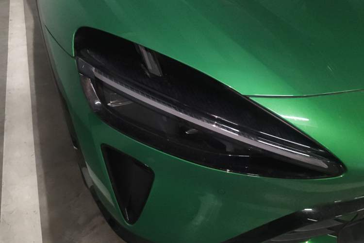 Used Xiaomi Auto YU7 2025 Ultra-Long Range High-Performance All-Wheel-Drive Max Edition
