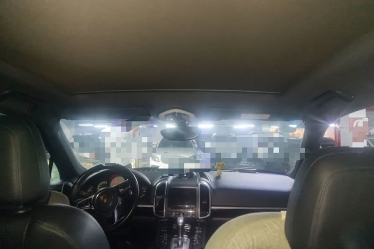 Used Porsche Cayenne 2016 Cayenne Platinum Edition 3.0T Headliner