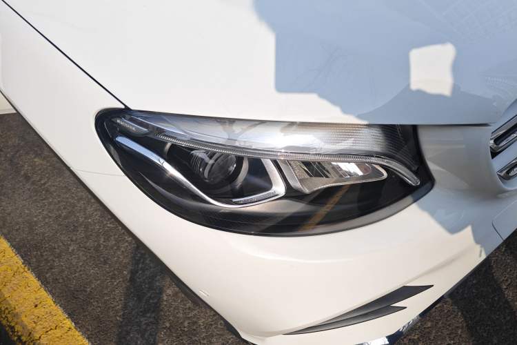 Used Mercedes-Benz GLC 2019 GLC 260 L 4MATIC Dynamic Model
