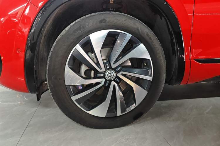 Used Volkswagen Tayron X 2020 380TSI Four-Wheel Drive Dynamic Connect Edition Left Front Wheel Hub