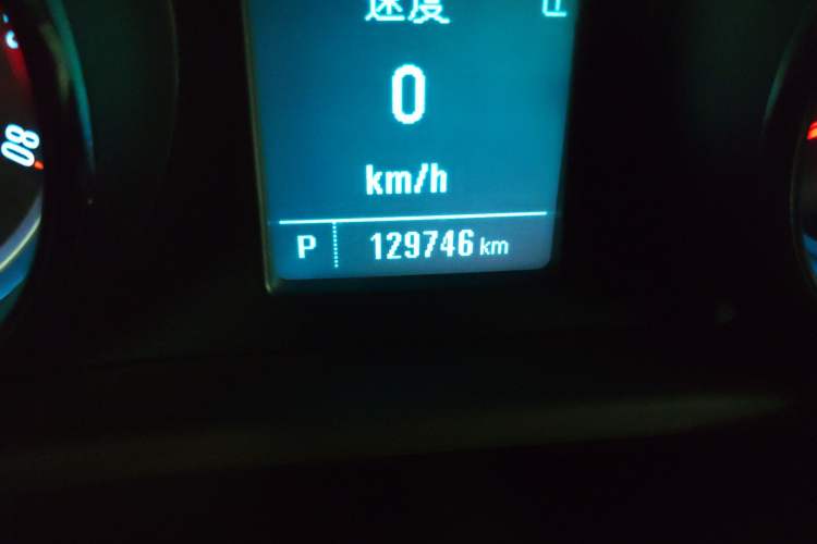 Used Buick Regal 2014 2.0L Leading Fashion Edition