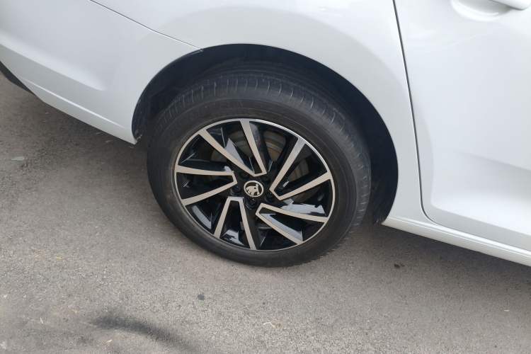 Used Skoda Rapid 2022 1.5L Automatic Comfort Edition