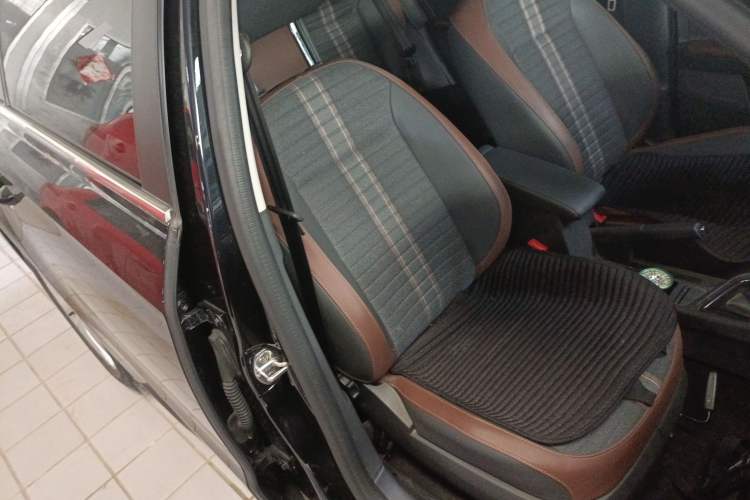 Used Volkswagen Lavida 2019 Lavida Start 1.5L Automatic Trendy Version China VI Standard
