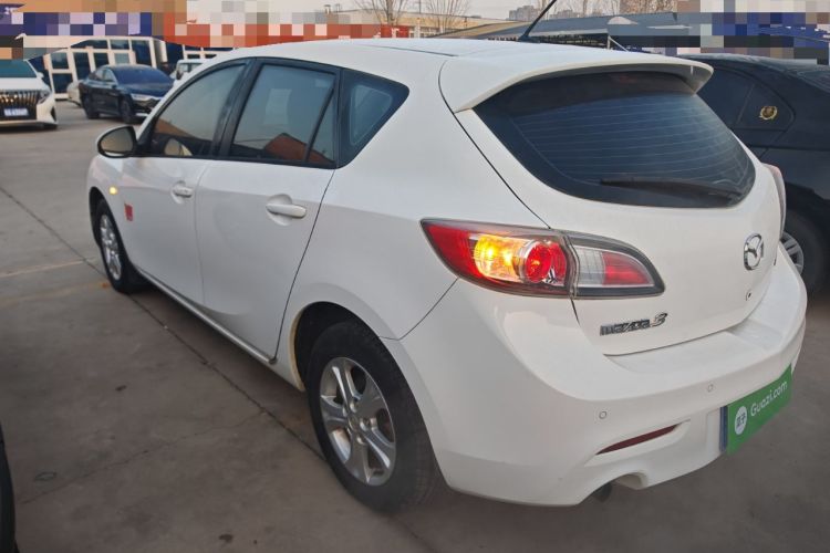 Used Mazda Mazda 3 2015 Hatchback 1.6L Automatic Elite Model
